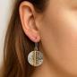 Preview: Runde Silberohrringe Ø 18 mm mit goldener Zierlinie und Silberkügelchen, handgefertigt