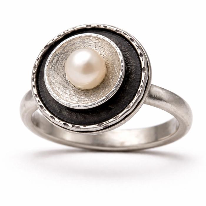 Handgefertigter Perlenring aus 925er Sterling-Silber