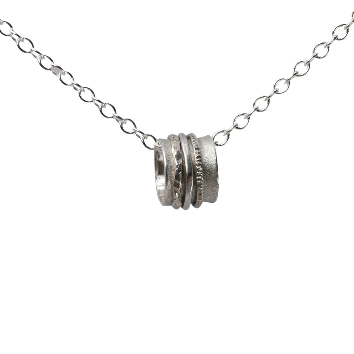 Matter Anhänger aus 925er Silber mit Drehringen