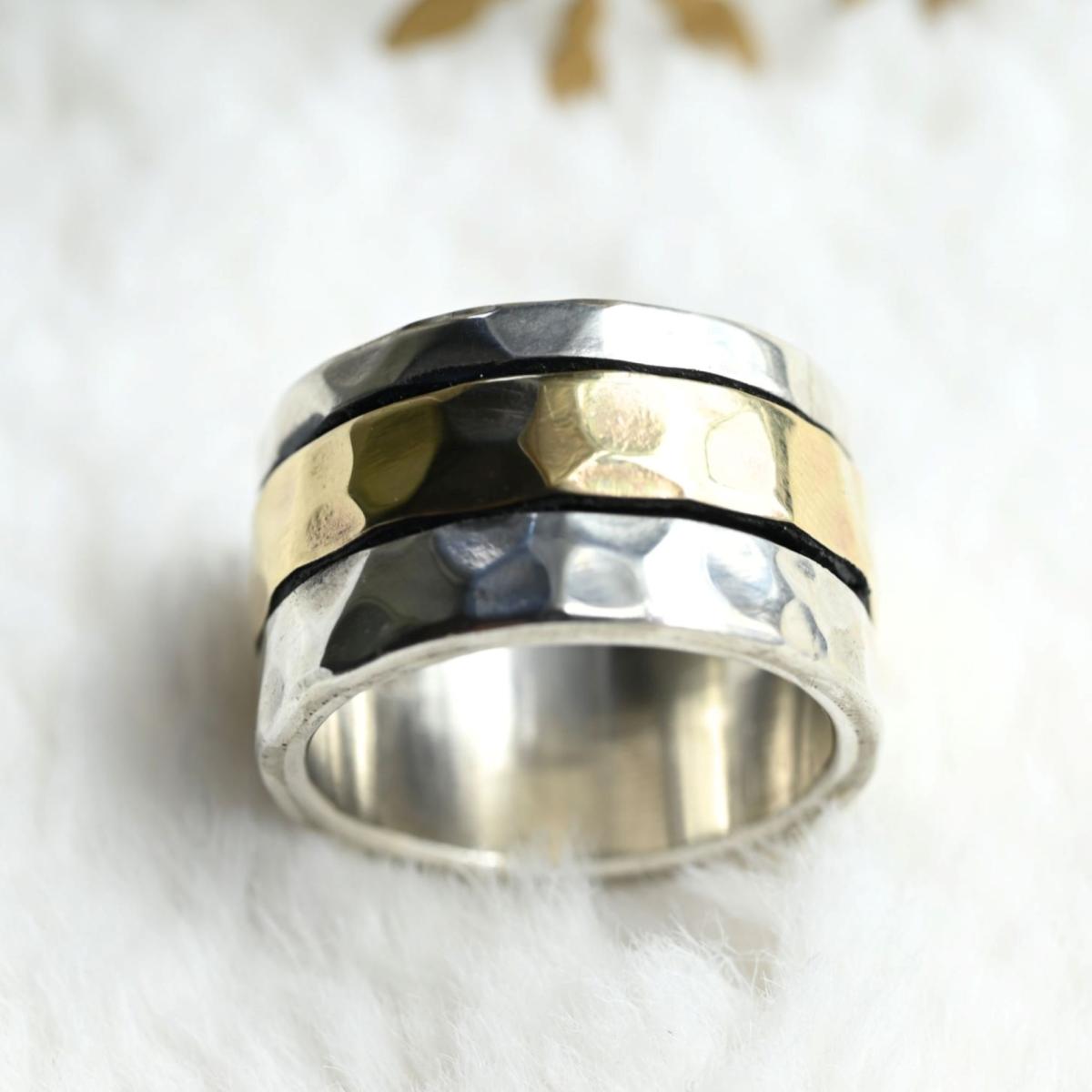 Breiter Bicolor Ring als Statement Ring. Meditationsringring mit drehbarem Mittelteil